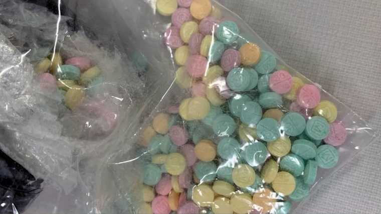 Local controlled substance expert warning of rainbow fentanyl pills